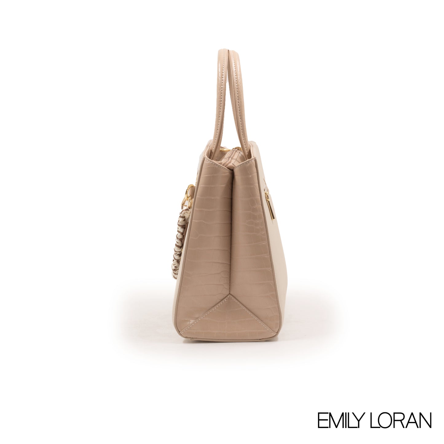 CREAMY LEATHER HANDBAG WITH CHAIN DETAIL-MED